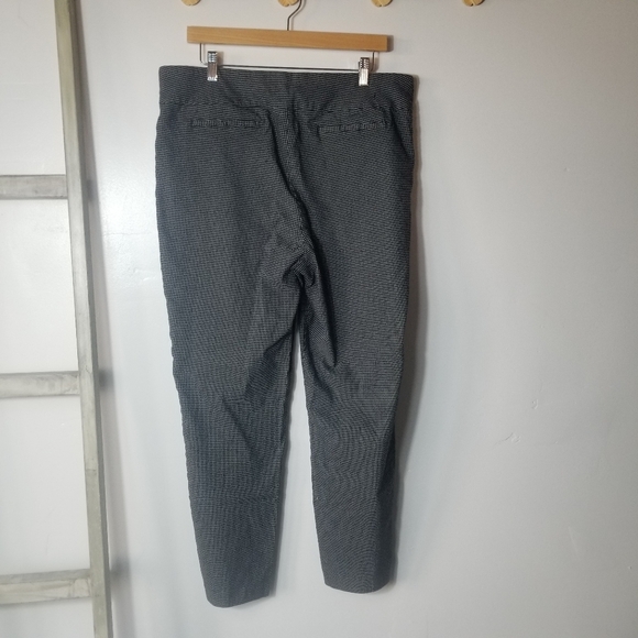 HILARY RADLE WOMEN'S BLACK AND WHITE DRESS PANTS SIZE XL - Picture 2 of 16